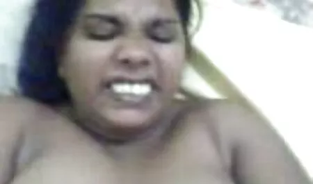Pareja esta colegiala sigue siendo perra porque no puede vivir sin sexo anal e incluso ir a la escuela en el estado de cornudo en el culo, y cuando me encuentro con un hombre tiene una polla para convertirse en un santo de él, nunca olvidará la alegría de ello con el pene y empapado veteranas sexo videos en anal