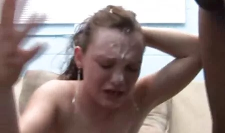 Dulce y hermoso sexo de la joven pareja al atardecer en la tetonas veteranas piscina, porno duro para las mujeres