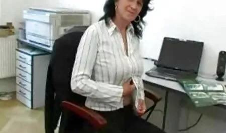 Belleza con un par de Grandes Frescos buena masturbarse con vibrador pov ver videos porno de veteranas