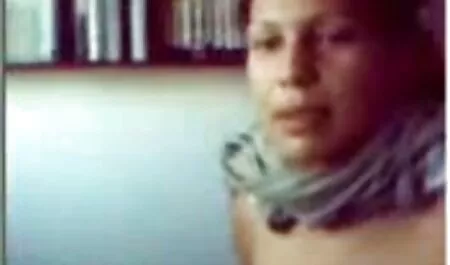 Pronto hubo una rubia con enormes tetas salir del parque, cogiendo veteranas las relaciones con dos chicos y salpicar el semen de ella, cuando otro personaje se siente atraído, que no tienen miedo de sumergirse en el coño descuidado de ella, con la grasa de él
