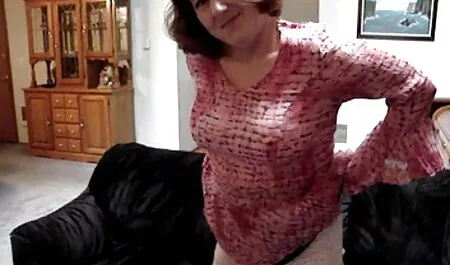 Casero chica muestra sexy videos pornos de veteranas culonas y apasionado chupar la polla