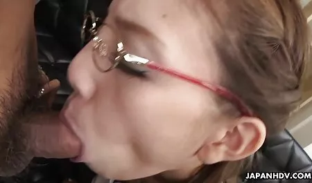 Su cabello, el mismo rojo que le gusta tomar una ducha, el agua fluye por el cuerpo caliente y sus polluelos se arrodillan frente a veteranas sexo videos él para armar la euforia de él, luego se inclinó y metió la cola de él, en la entrepierna, descuidado para hacerle el amor de una manera hermosa