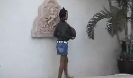 Músculo chico folla duro, gordito folladas de veteranas putas en un BDSM gangbang