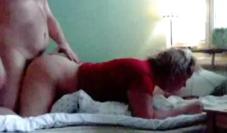 Una chica adulta soñaba con sexo con boogie esto, e incluso comenzando una sexo casero veteranas carrera porno de ella, ella trató de encantarlo sin la cámara, y ahora pasan 4 años y ella se pone cada vez más caliente y el hombre feliz estaba follando a esta hermosa madre