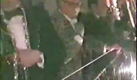 Boobs crisis a menudo porn maduras amateur van a trabajar hasta tarde y ese día él está en casa, ella termina en el ascensor con ella y comenzó a reprenderla, y ella decidió al menos de alguna manera modificarlo, y, después de ser el jefe de la cabeza calva, la dejó caer a él justo en el suelo