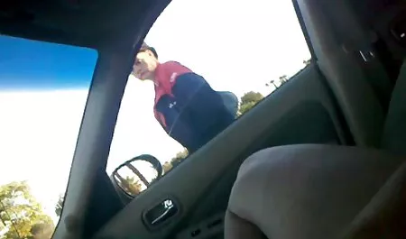 Deseo de conseguir un gran sexo con veteranas casero hombre fuerte Causa puta bragas y dedo acariciando el clítoris