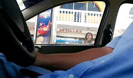 El médico jugoso y la enfermera sexy deben disuadir videos de sexo veteranas a los pacientes de la cirugía reducir el pene para ver el propósito de ello