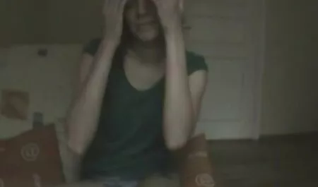 Rubia Adolescente experiencia de fumar conductor en sexo con veteranas casero el asiento delantero