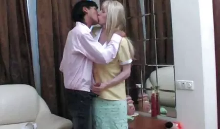 Chicos utiliza una pelirroja chica con un duro doble penetración videos pornos veteranas