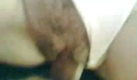 Cuando mi esposa se ver veteranas follando pone un divertido disfraz sexy, entiendo que la noche tendrá buen sexo en todas las posiciones