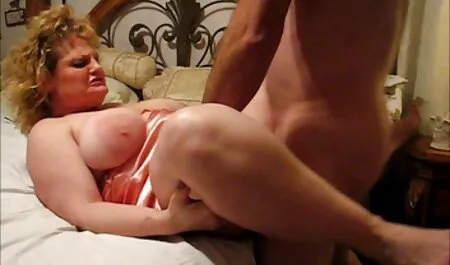 El chico con los ojos videos de veteranas culonas vendados apenas encuentra putita este mensaje que lo lleva en el pene, granulado de ellos y juntos para llenar los lados de ellos con semen