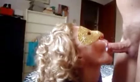 Para hacer que xxx veteranas caseros dos chicas impresionantes se olviden del sexo lésbico, los hombres intentaron tirarlas de dos pollas a la vez en sus culos