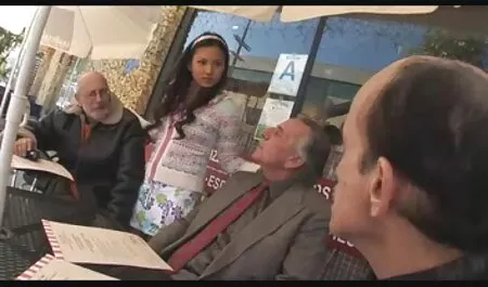 Tetona madura rubia es la veteranas xxx gratis Trabajando con el pie mientras maldito la hombre