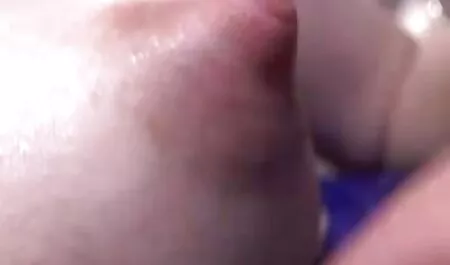 Porno modelo lets videos pornos de veteranas culonas su partner en su culo