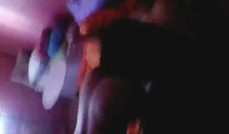 Tetona madura porno modelo enérgicamente folla para el Año Nuevo videos de veteranas culonas